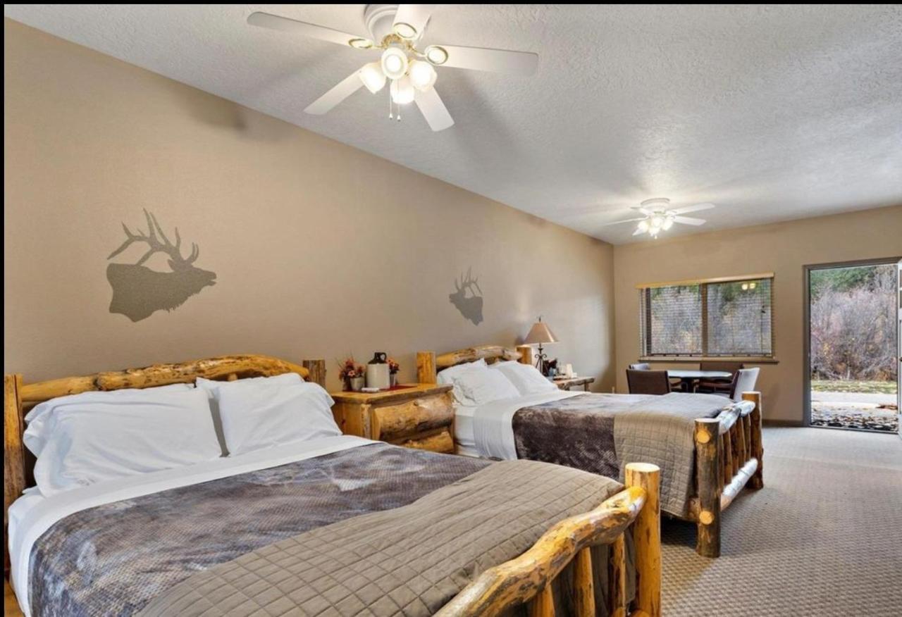 Southfork Lodge - Riverside Inn Lowman Esterno foto