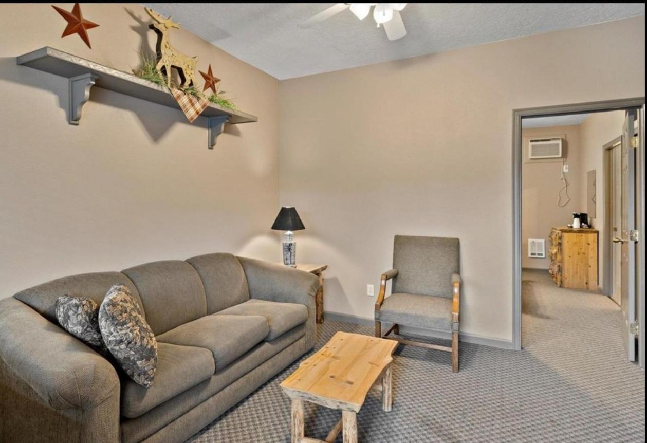 Southfork Lodge - Riverside Inn Lowman Esterno foto