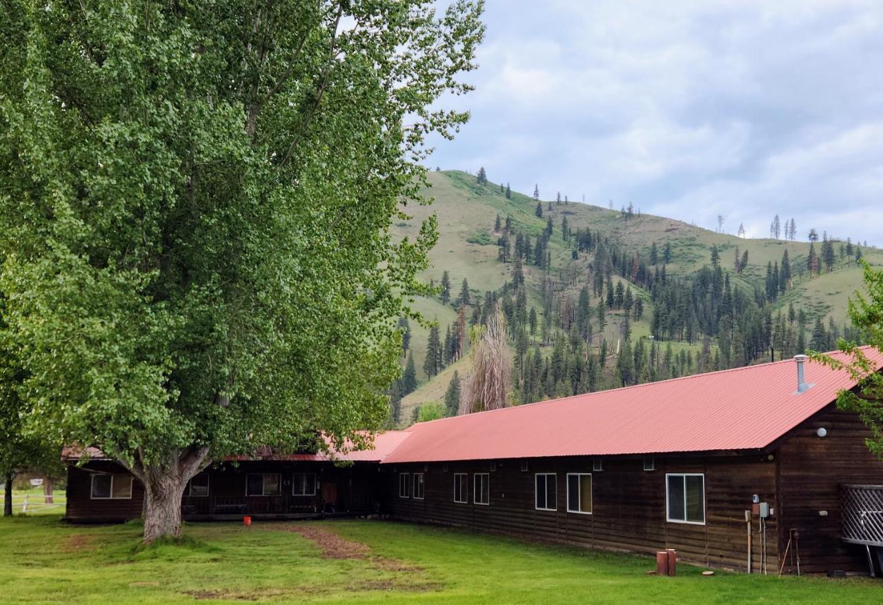 Southfork Lodge - Riverside Inn Lowman Esterno foto